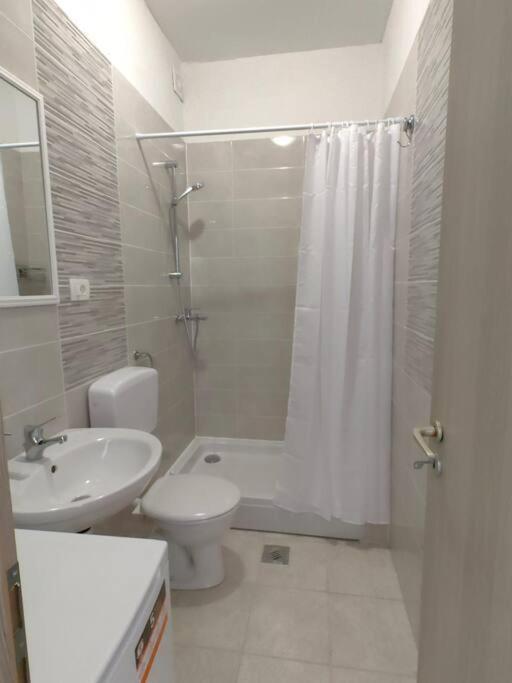 Apartment Marija, New 1Bd Apt With Free Parking スプリト エクステリア 写真