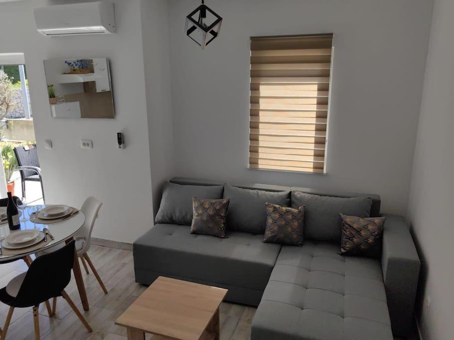 Apartment Marija, New 1Bd Apt With Free Parking スプリト エクステリア 写真